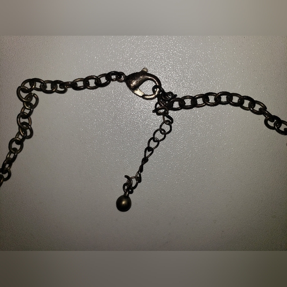 Vintage butterfly necklace - Picture 6 of 10